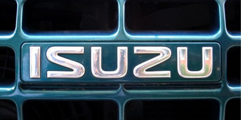 Довго думали. Японський виробник вантажівок Isuzu пішов з російського ринку