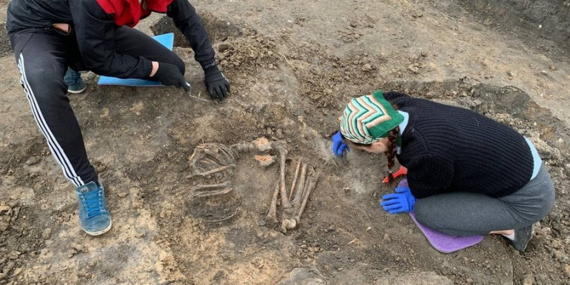 Драматична і страшна історія. У Полтавській області знайшли незвичайне поховання XIV століття
