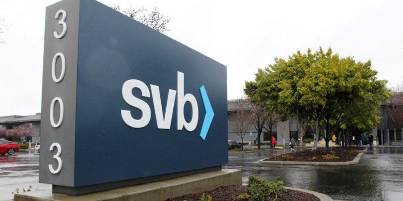 Керівництво інвестбанку SVB Securities викупить його